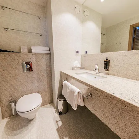Mercure Hotel 4*