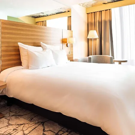 Mercure 4*
